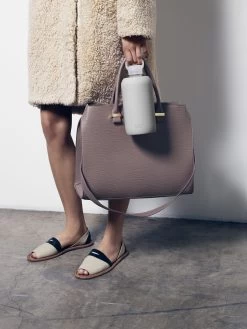 LONDON BIG BOTTLE 1L (32OZ) -Bkr Shop bkr glass water bottle 32oz london 1l 32 oz gylndpb s32ht 812746020842 33549114572971